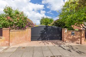 Photo 28- click for photo gallery